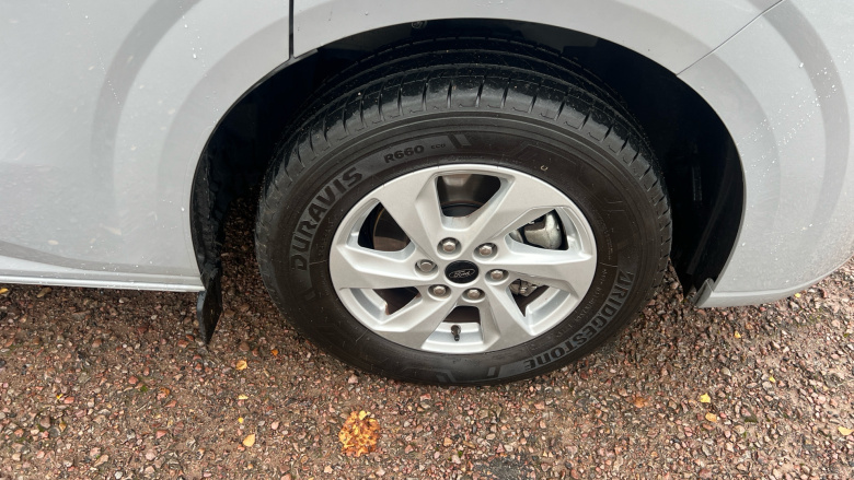 Ford Transit Custom 320 L2 Petrol Fwd 2.5 PHEV 232ps H1 Double Cab Van Limited Auto